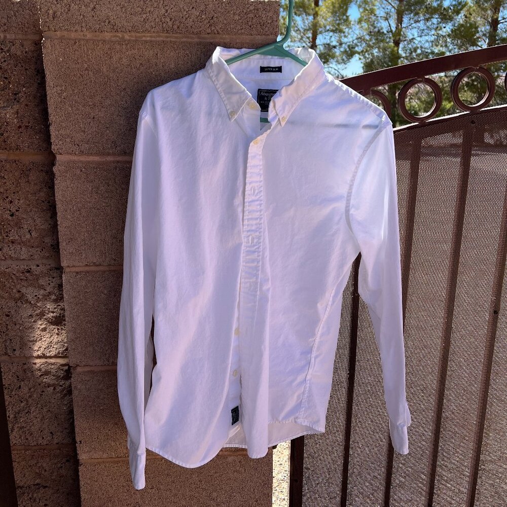 Abercrombie & Fitch Dress Shirt - L